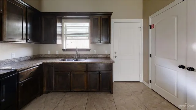 $1,000 | 2510 East Garfield Avenue, Unit 1, Alton, TX 78573