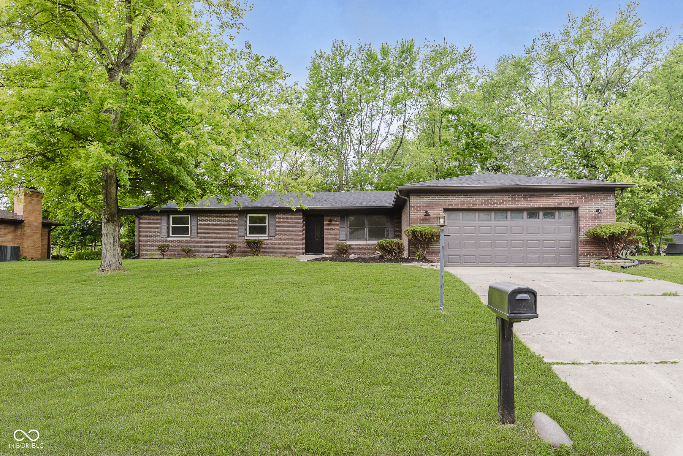 5982 Melbourne Road Indianapolis, IN 46228 - Photo 1 of 28