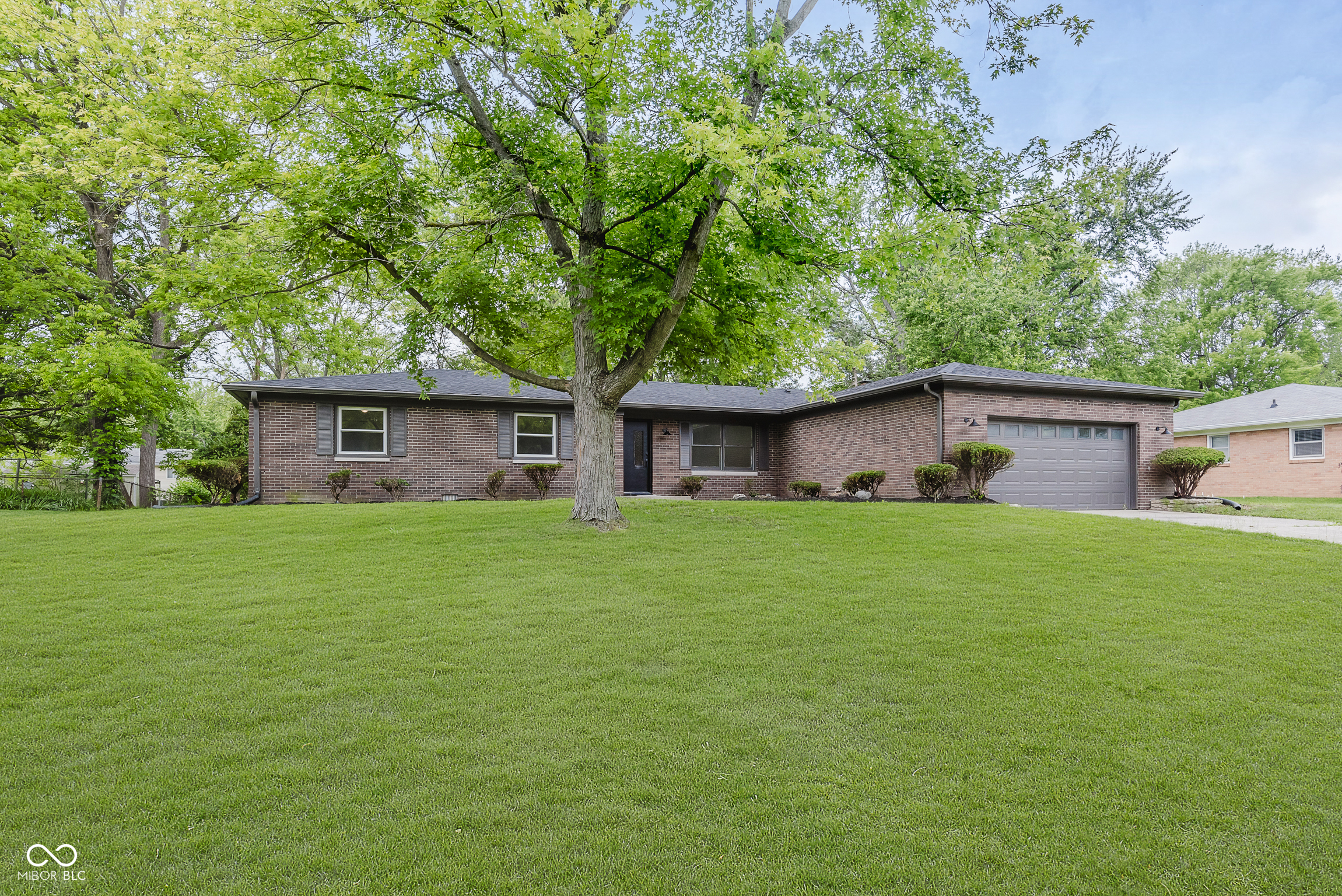 5982 Melbourne Road Indianapolis, IN 46228 - Photo 3 of 28