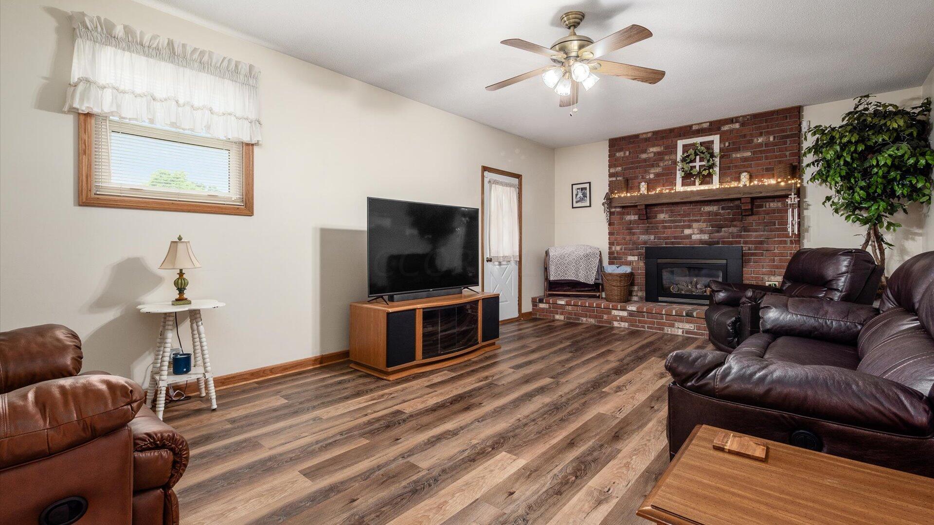 155 Fulkerson Road Zanesville, OH 43701 - Photo 17 of 70 17-z 155 Fulkerson036