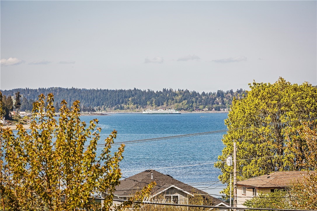 2935 Banner Road Southeast Port Orchard, WA 98366 - Photo 2 of 39 Gallery Image 2