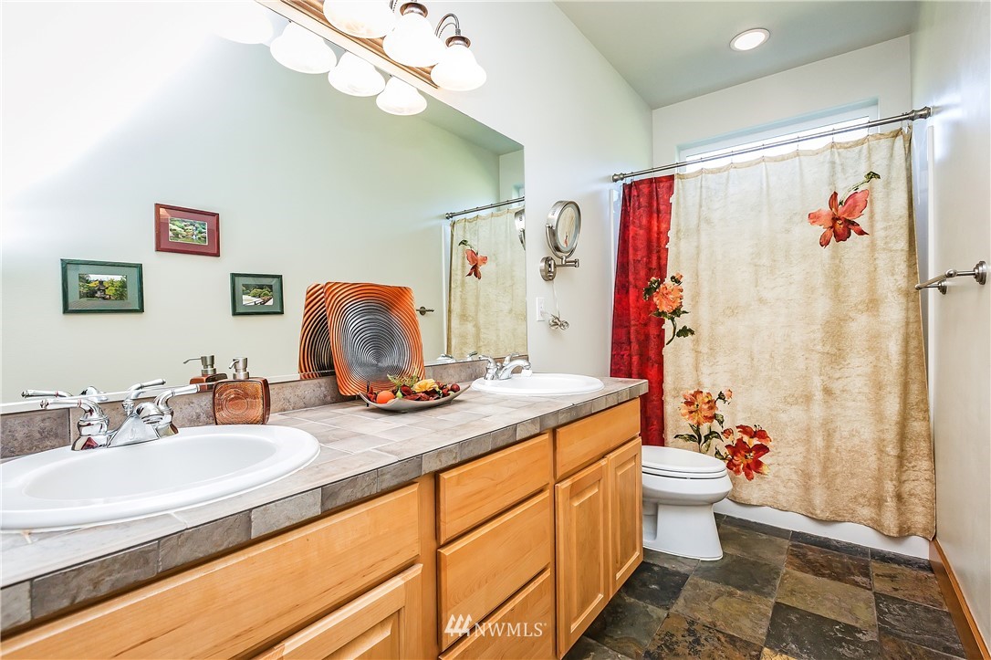 2935 Banner Road Southeast Port Orchard, WA 98366 - Photo 25 of 39 Gallery Image 25