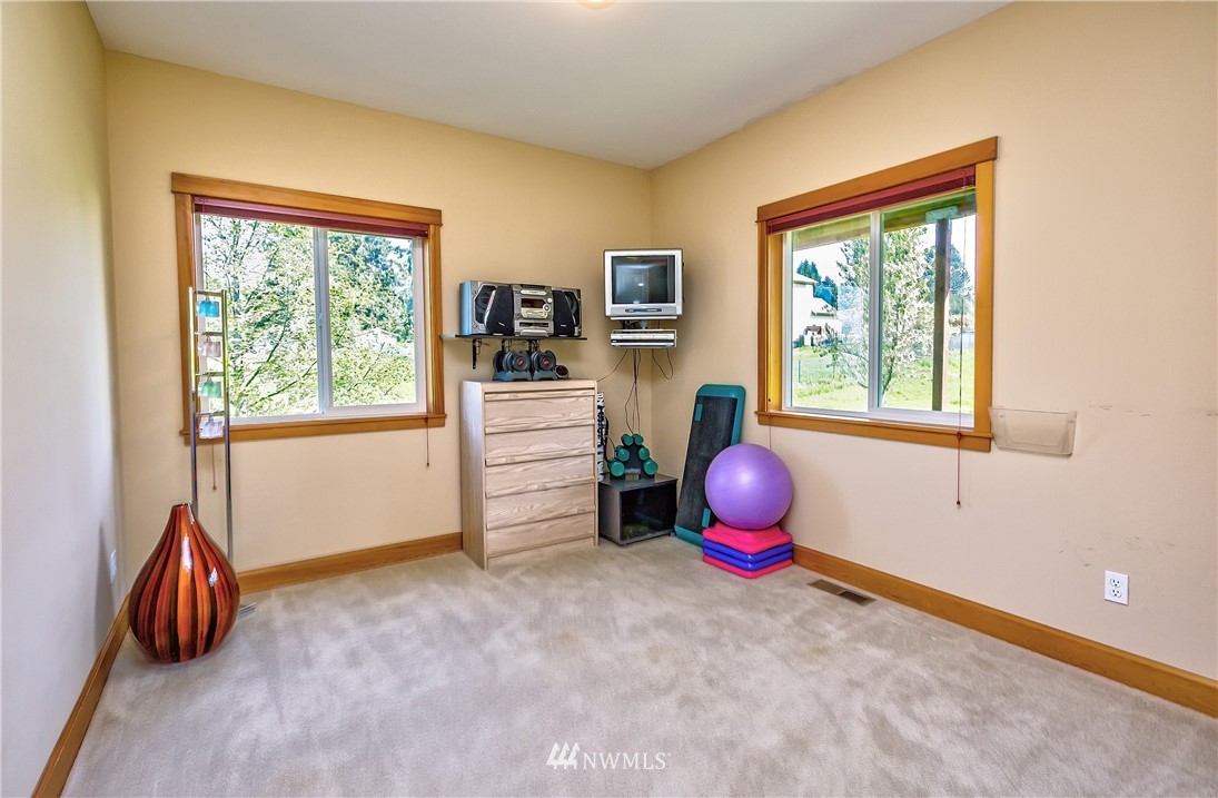 2935 Banner Road Southeast Port Orchard, WA 98366 - Photo 31 of 39 Gallery Image 31