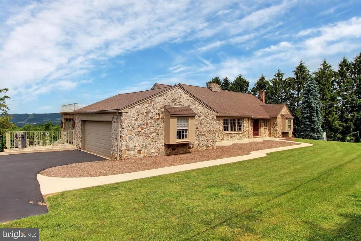 1000 Hillview Road York, PA 17406 - Photo 1 of 37 Gallery Image 1