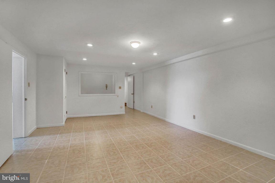 1000 Hillview Road York, PA 17406 - Photo 34 of 37 Gallery Image 34