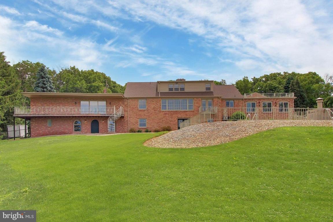 1000 Hillview Road York, PA 17406 - Photo 7 of 37 Gallery Image 7
