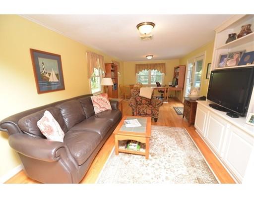 212 Aubinwood Road Amherst, MA 01002 - Photo 16 of 38 Gallery Image 16