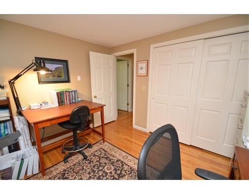212 Aubinwood Road Amherst, MA 01002 - Photo 32 of 38 Gallery Image 32