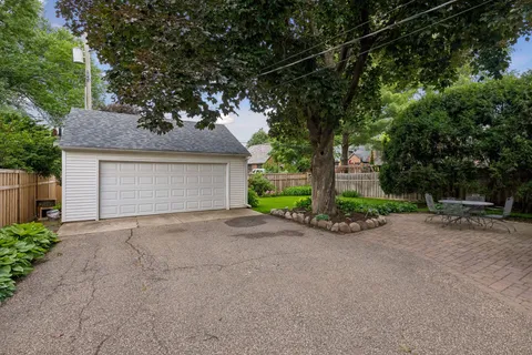 $1,100,000 | 5316 Kellogg Avenue, Edina, MN 55424