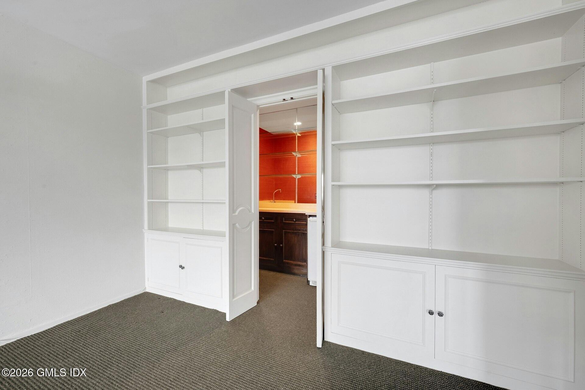 630 Steamboat Road, Unit 4AN Greenwich, CT 06830 - Photo 17 of 32 a view of an empty room