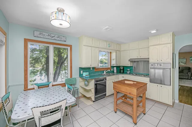 $675,000 | 70855 Wayne Street, Union, MI 49130