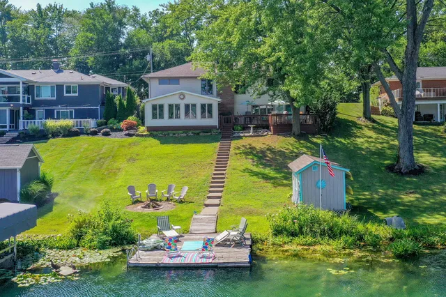 $675,000 | 70855 Wayne Street, Union, MI 49130