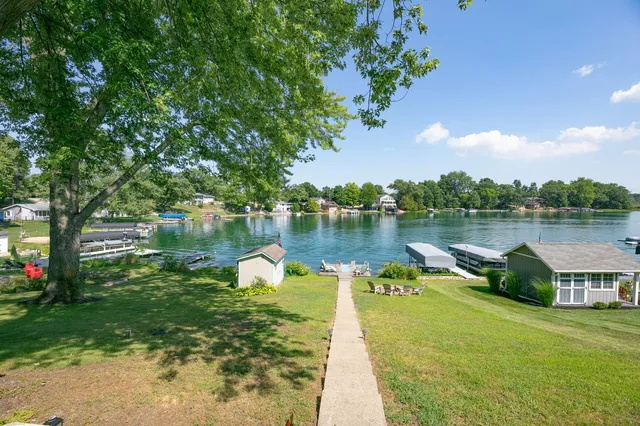 $675,000 | 70855 Wayne Street, Union, MI 49130