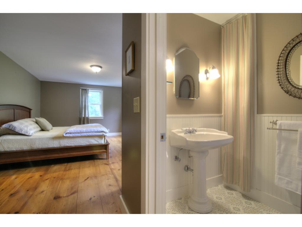 87 South Hill Road New Boston, NH 03070 - Photo 23 of 36