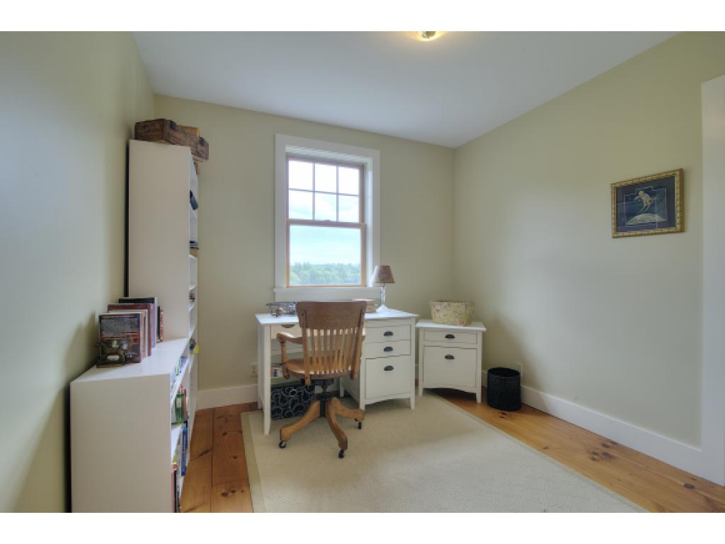 87 South Hill Road New Boston, NH 03070 - Photo 29 of 36