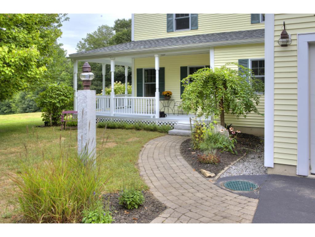 87 South Hill Road New Boston, NH 03070 - Photo 4 of 36