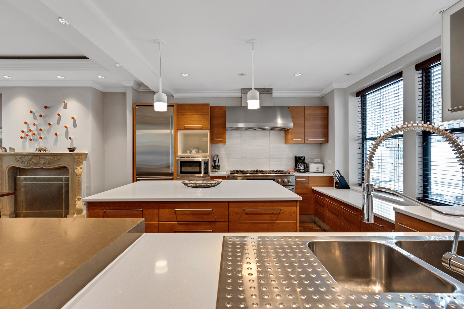 70 East Walton Street, Unit 702802 Chicago, IL 60611 - Photo 8 of 24