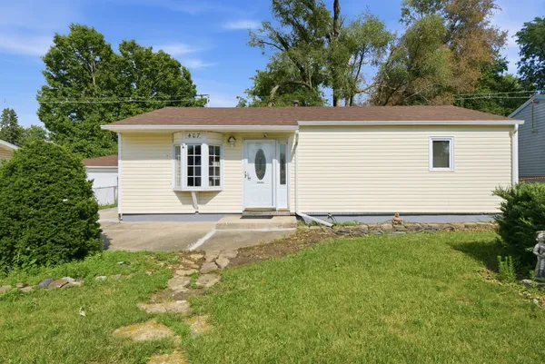 $2,700 | 407 Laurel Avenue, Romeoville, IL 60446