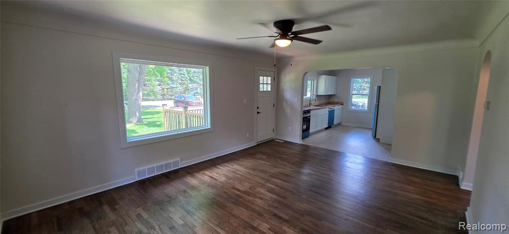 9205 Neff Road Clio, MI 48420 - Photo 4 of 35