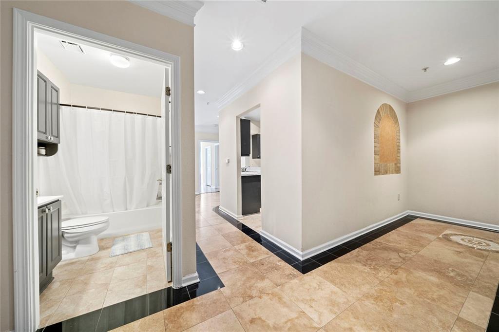 3334 Peachtree Road Northeast, Unit 112 Atlanta, GA 30326 - Photo 23 of 32 Gallery Image 23