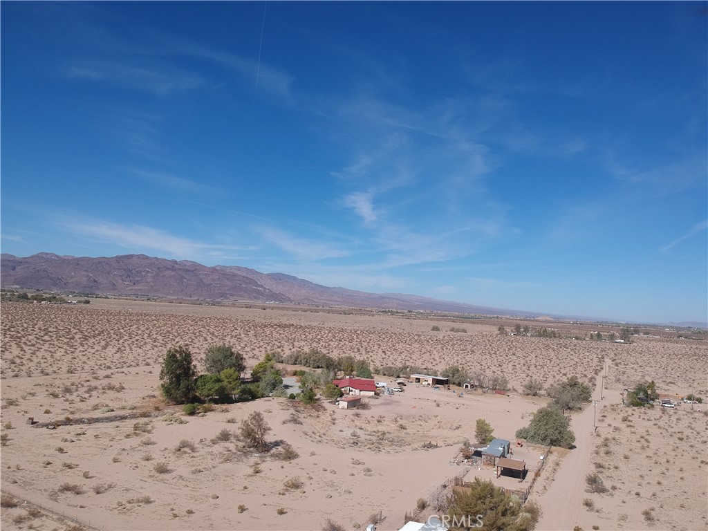 47150 Black Butte Road Newberry Springs, CA 92365 - Photo 21 of 27 a view of beach and mountain