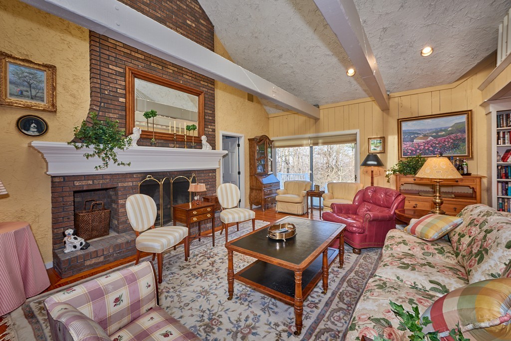 7 Highridge Road Wilbraham, MA 01095 - Photo 3 of 25