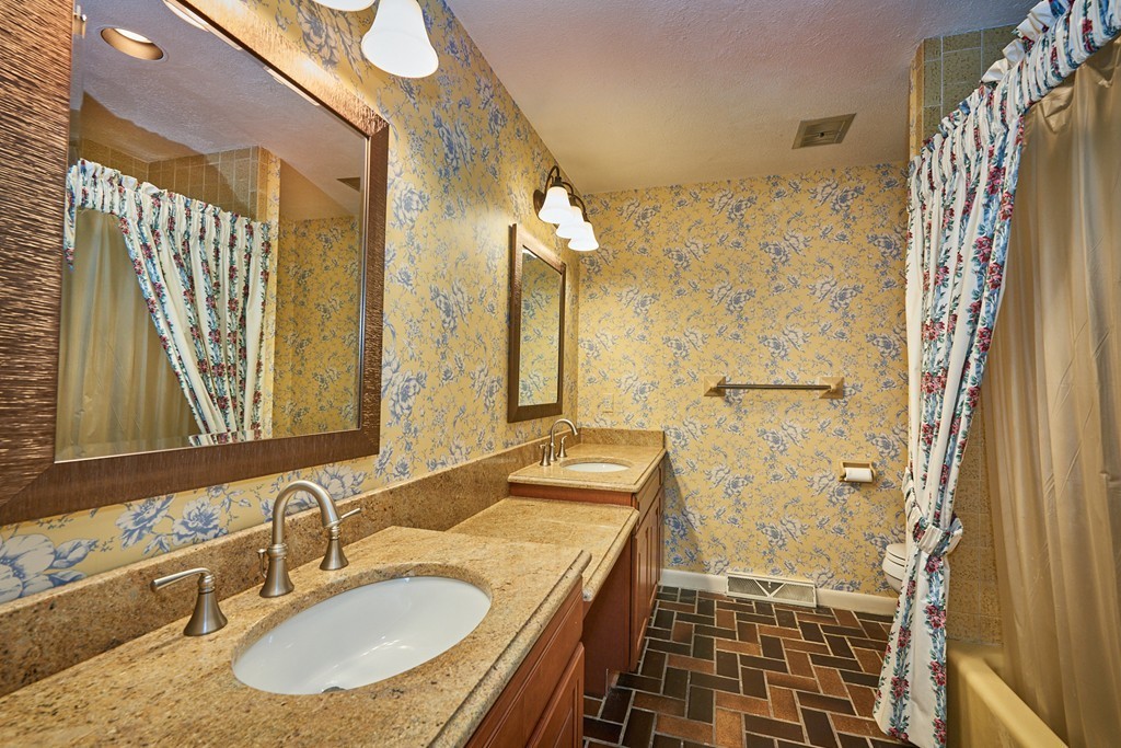 7 Highridge Road Wilbraham, MA 01095 - Photo 9 of 25