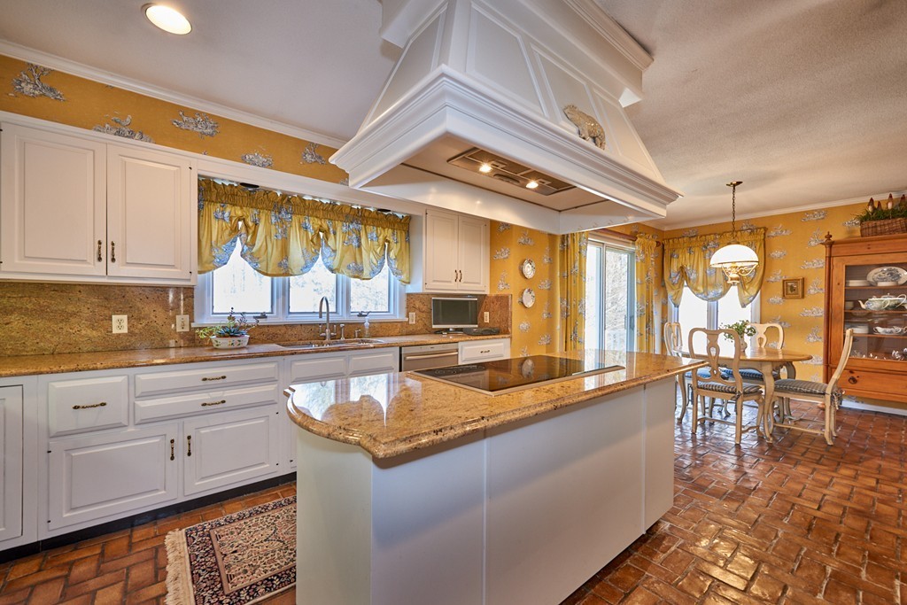 7 Highridge Road Wilbraham, MA 01095 - Photo 10 of 25