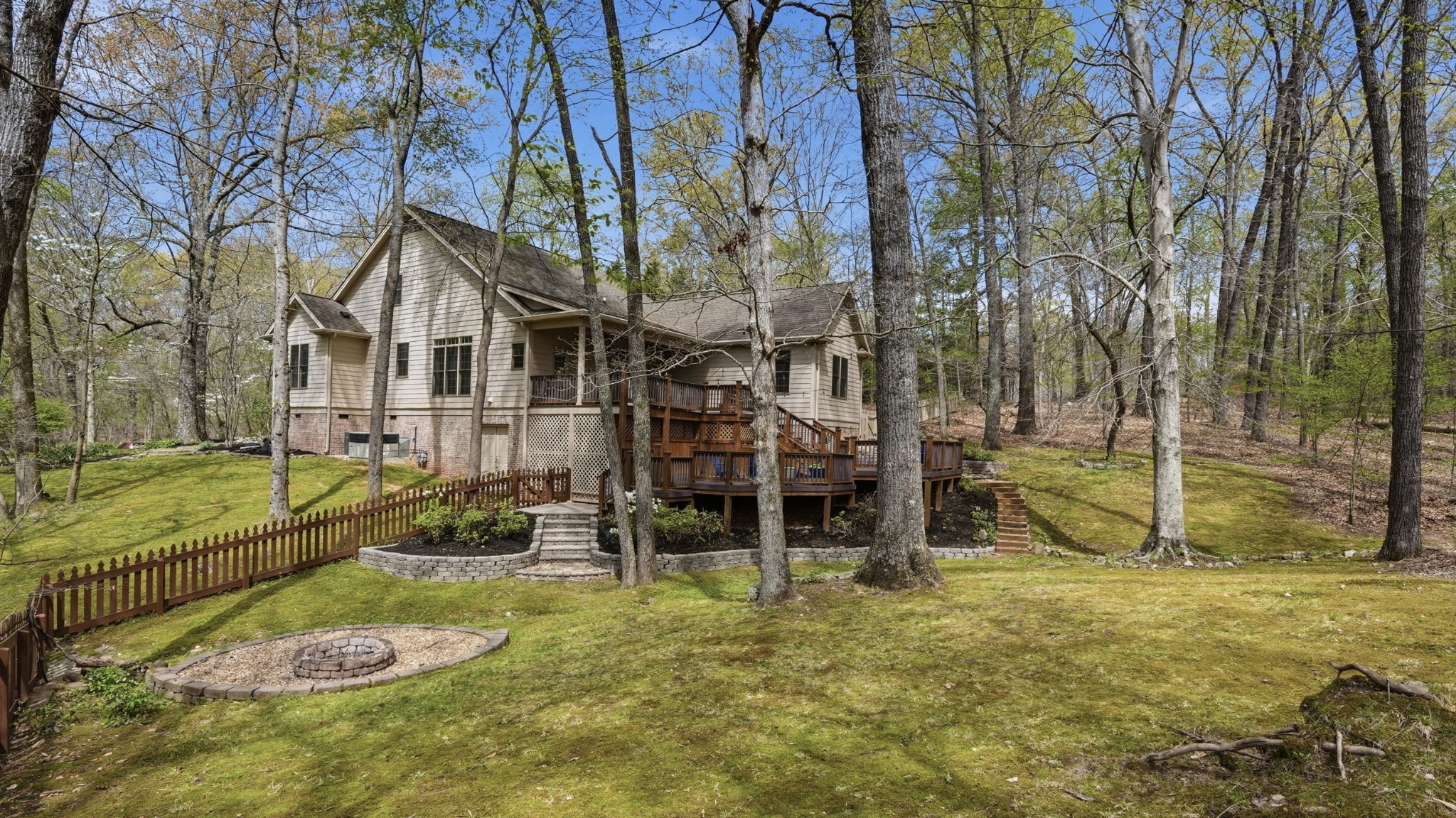 240 Lake Hills Road Tullahoma, TN 37388 - Photo 2 of 77