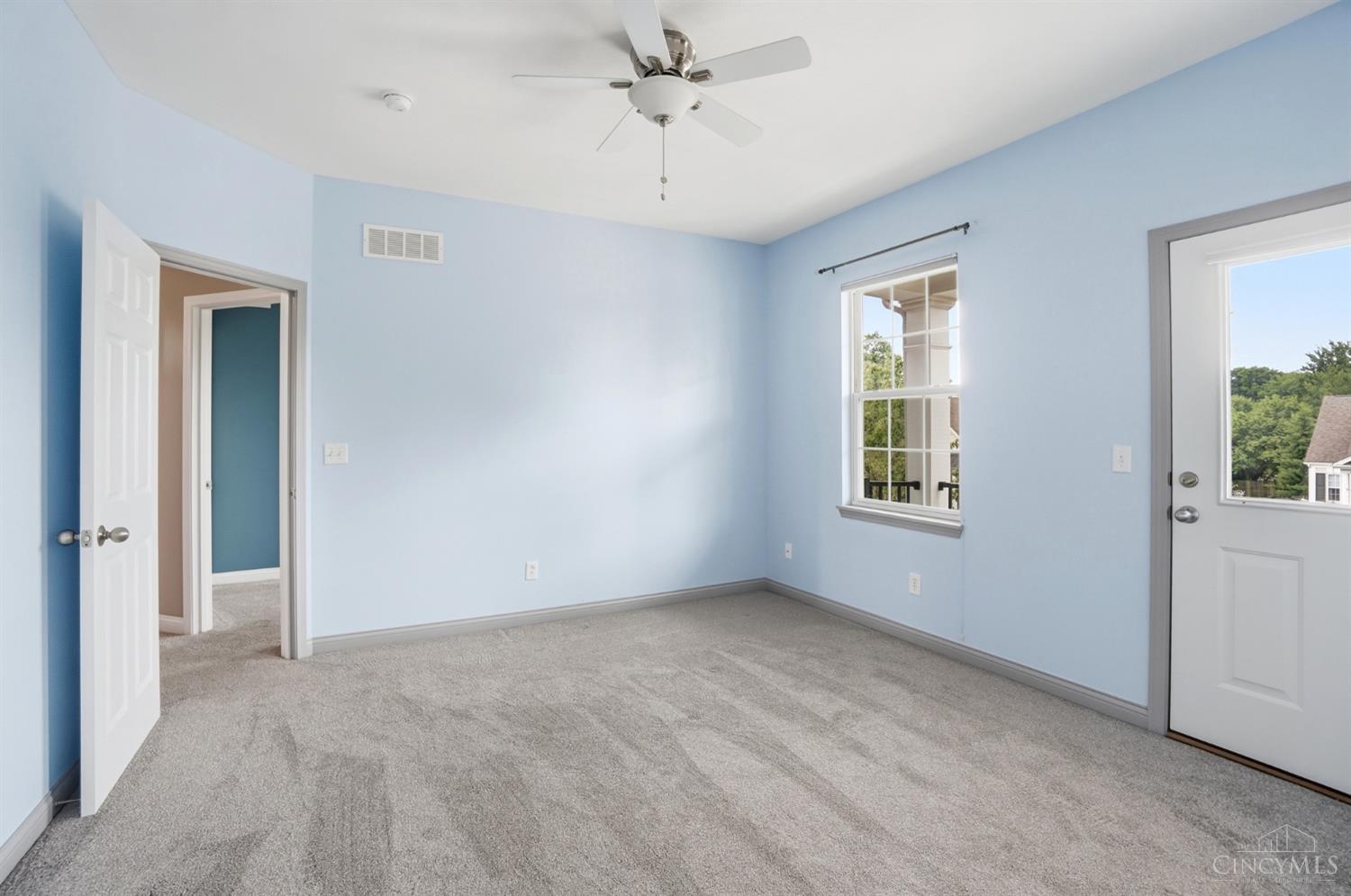 678 Hyacinth Road Cincinnati, OH 45245 - Photo 40 of 82 Gallery Image 40