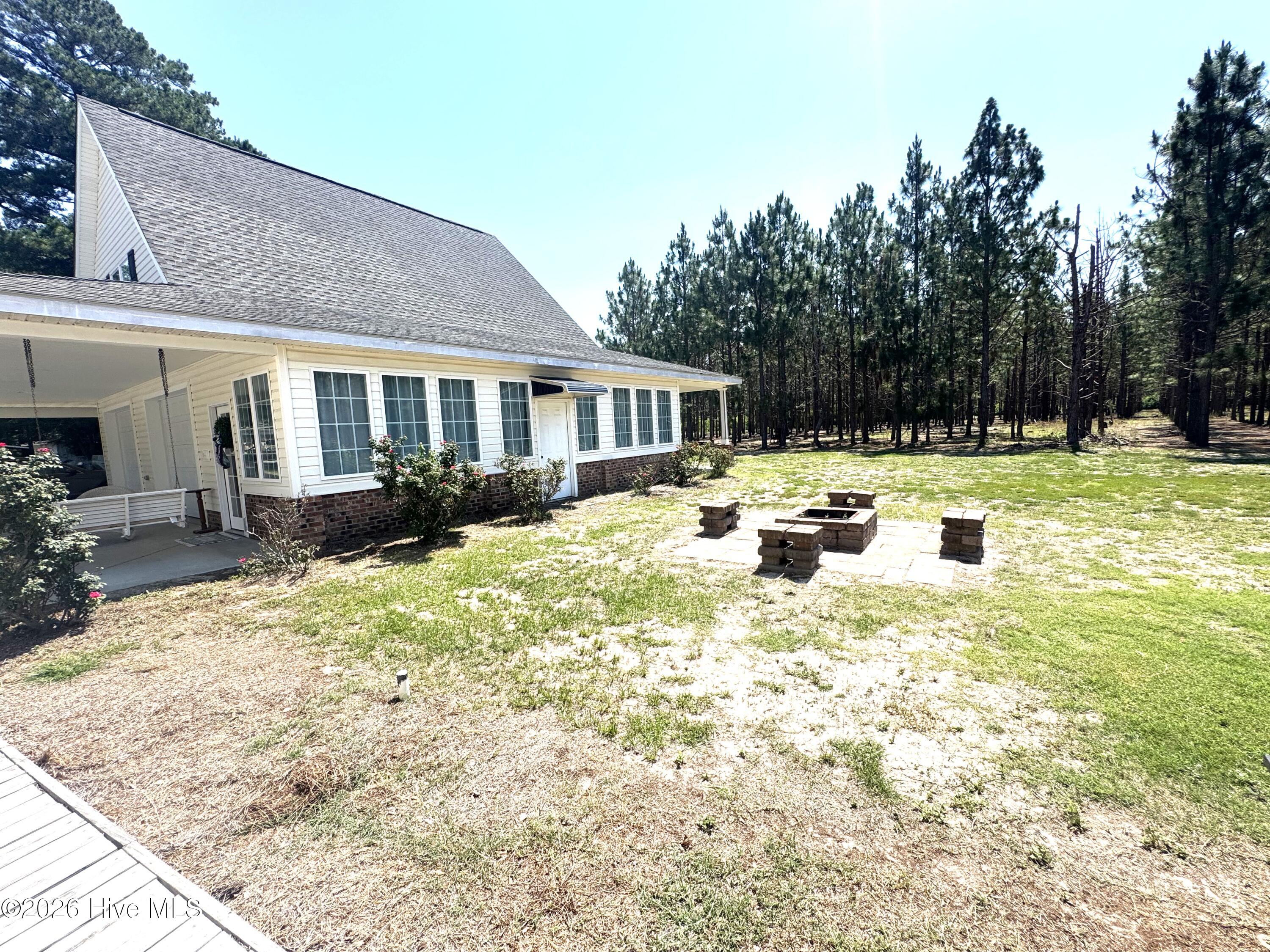 727 Mt Olive Road Bladenboro, NC 28320 - Photo 13 of 52