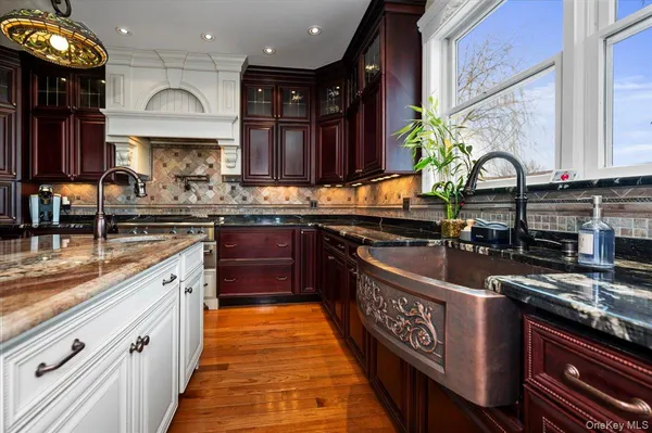 $1,199,000 | 1137 Northern Boulevard, Baldwin Harbor, NY 11510