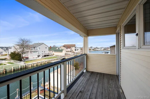 $1,199,000 | 1137 Northern Boulevard, Baldwin Harbor, NY 11510