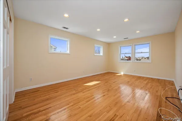 $1,199,000 | 1137 Northern Boulevard, Baldwin Harbor, NY 11510