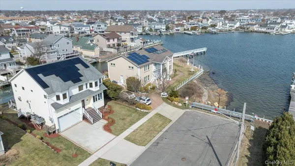 $1,199,000 | 1137 Northern Boulevard, Baldwin Harbor, NY 11510