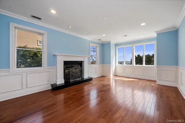 $1,199,000 | 1137 Northern Boulevard, Baldwin Harbor, NY 11510