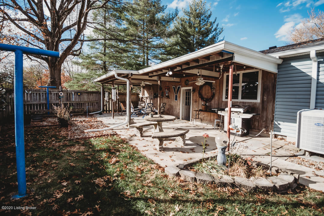 6316 Park Road Crestwood, KY 40014 - Photo 10 of 50 DSC_0448