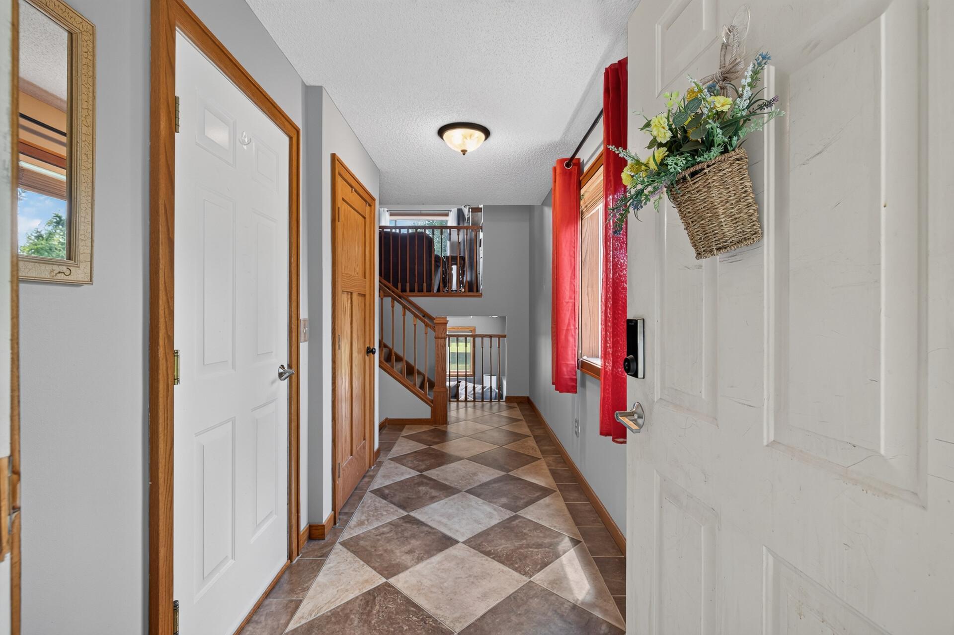 18810 Inca Avenue Lakeville, MN 55044 - Photo 5 of 50