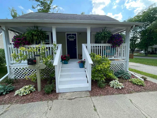 $119,900 | 200 East Crump Street, Bay City, MI 48706