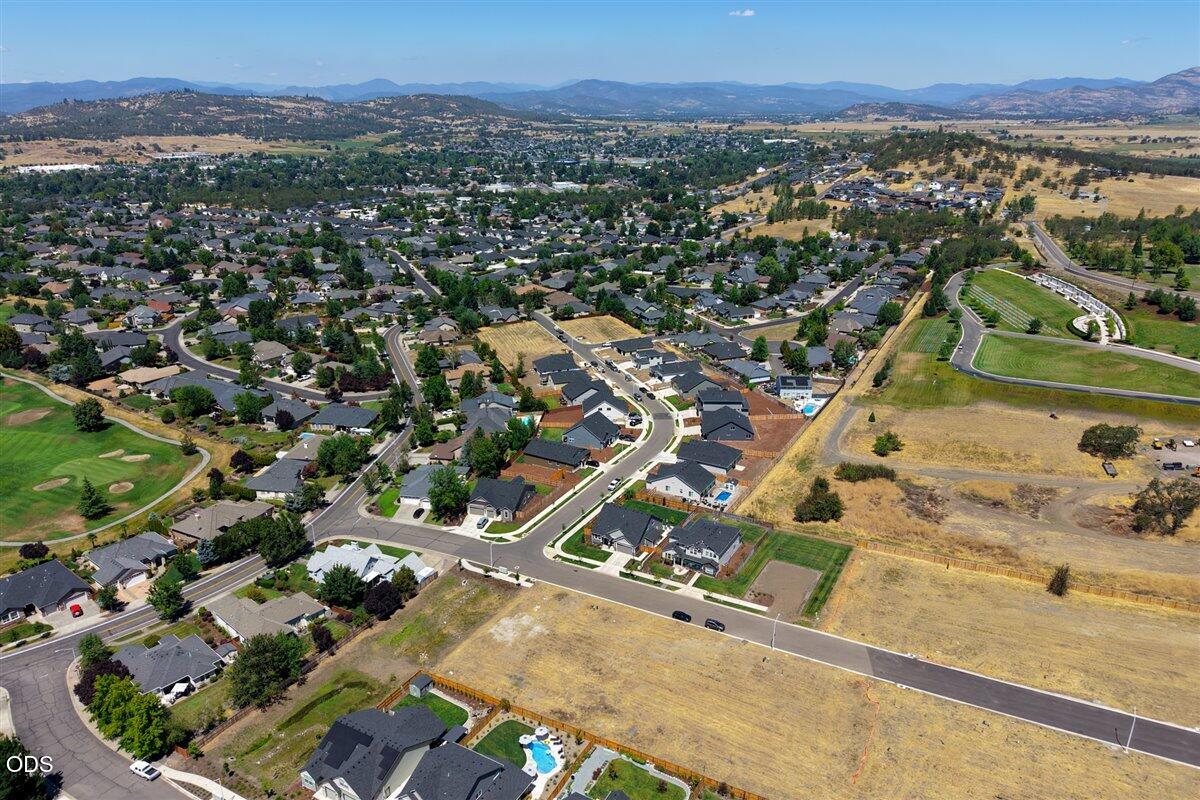 1516 Poppy Ridge Drive Eagle Point, OR 97524 - Photo 30 of 30