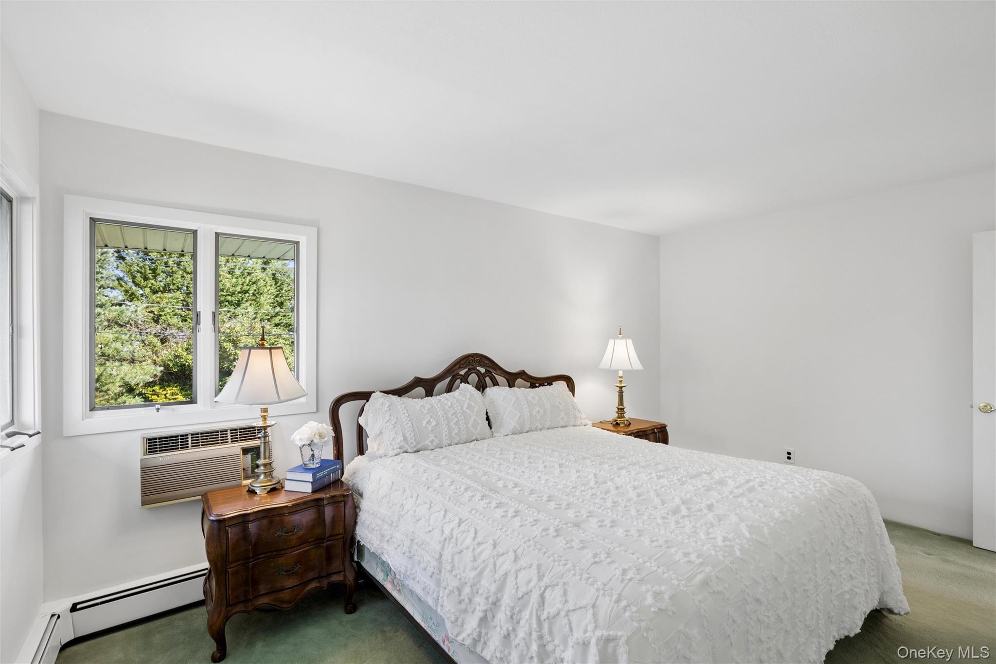 48 Roxbury Drive Commack, NY 11725 - Photo 11 of 20