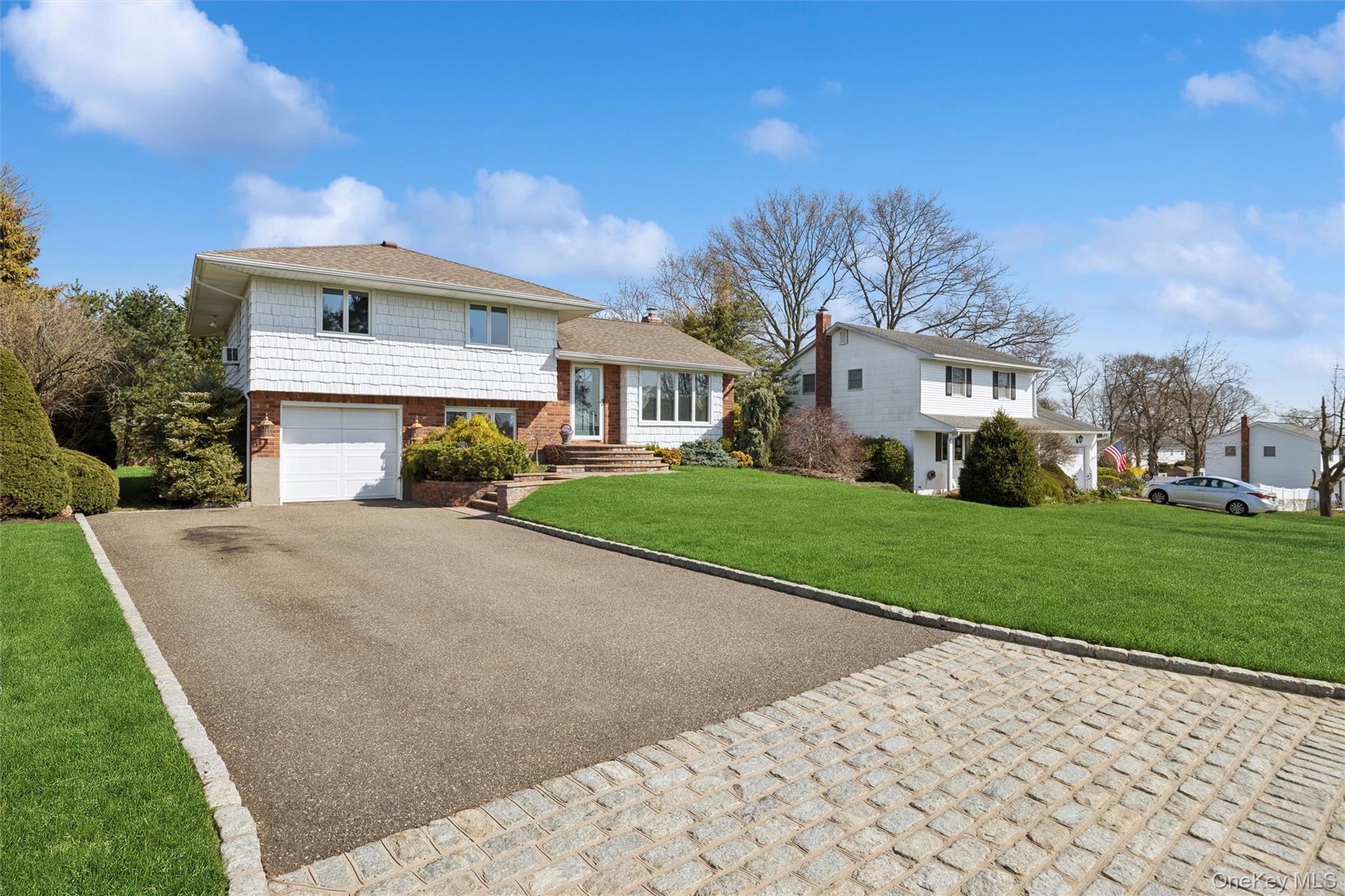 48 Roxbury Drive Commack, NY 11725 - Photo 16 of 20