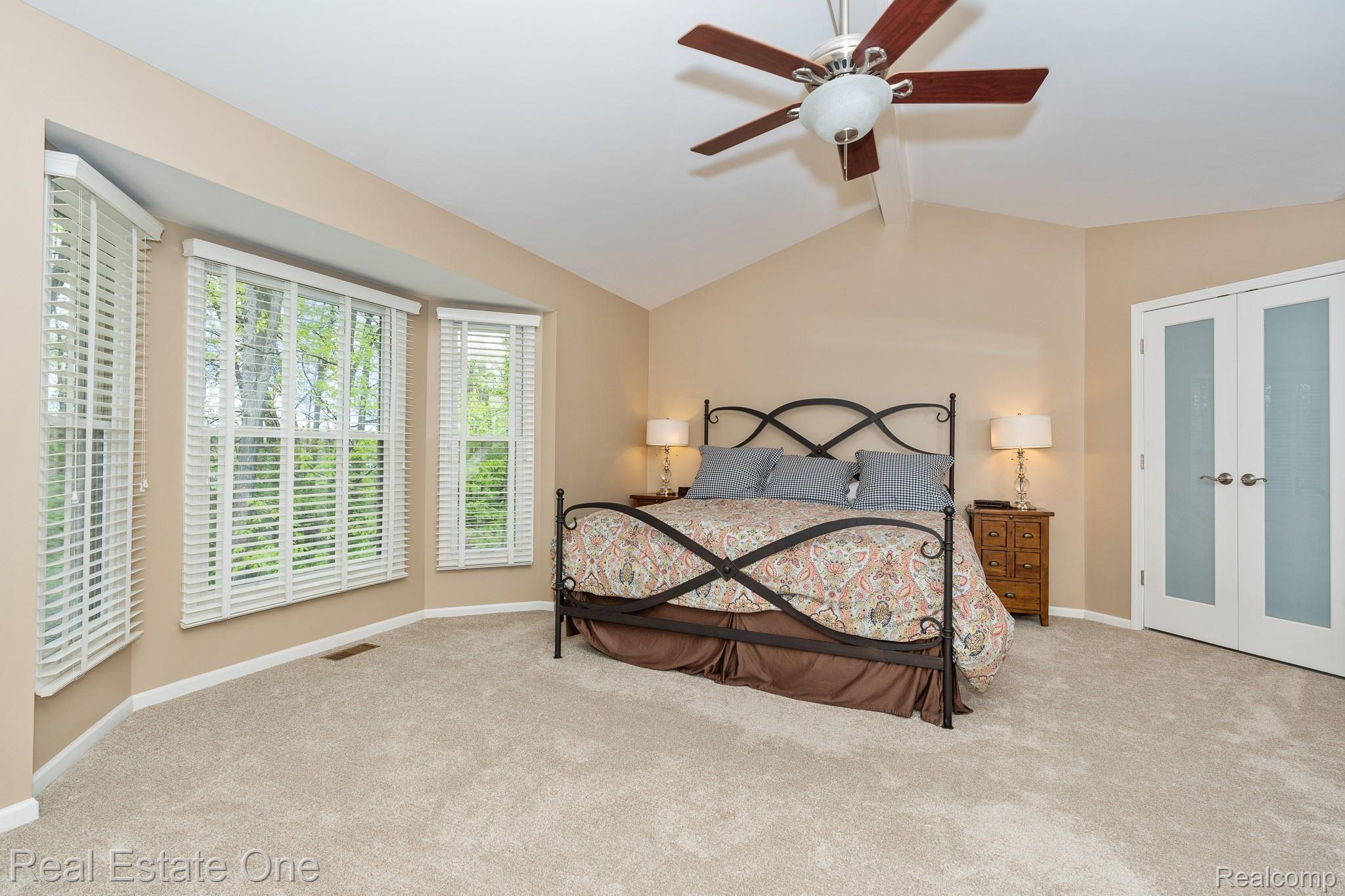 1177 Chesapeake Rochester, MI 48307 - Photo 35 of 63 Chesapeake MLS-W036.jpg