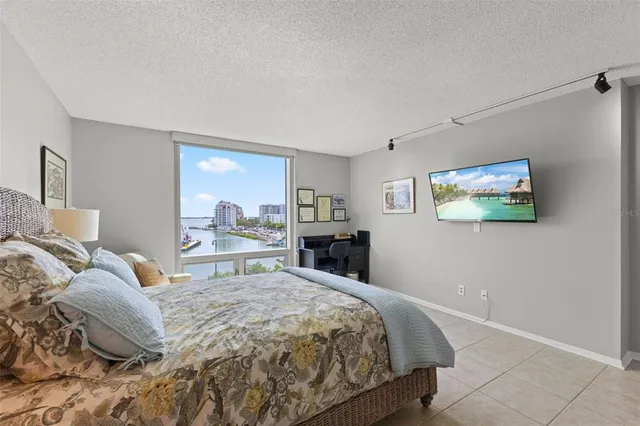 a bathroom with a toilet