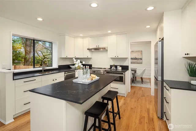 $1,595,000 | 14106 177th Court Northeast, Redmond, WA 98052