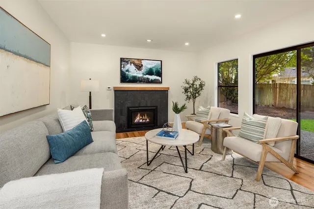 $1,595,000 | 14106 177th Court Northeast, Redmond, WA 98052