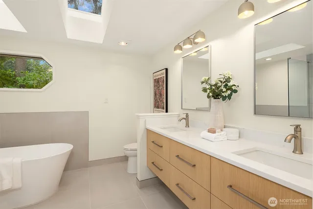 $1,595,000 | 14106 177th Court Northeast, Redmond, WA 98052