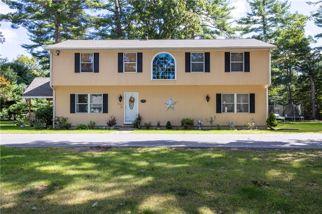 231 Shady Valley Road Coventry, RI 02816 - Photo 3 of 46
