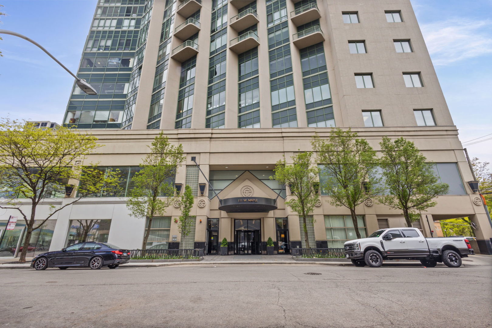 111 West Maple Street, Unit 1807 Chicago, IL 60610 - Photo 27 of 36