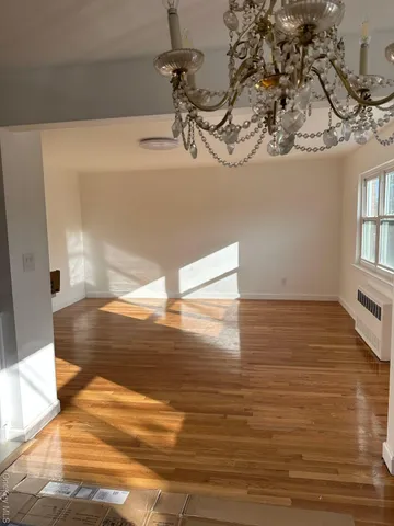 $3,100 | 61-50 219th Street, Unit 2 | Oakland Gardens